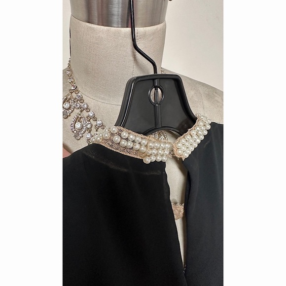 BLACK with Pearl Detail - Picture 5 of 5